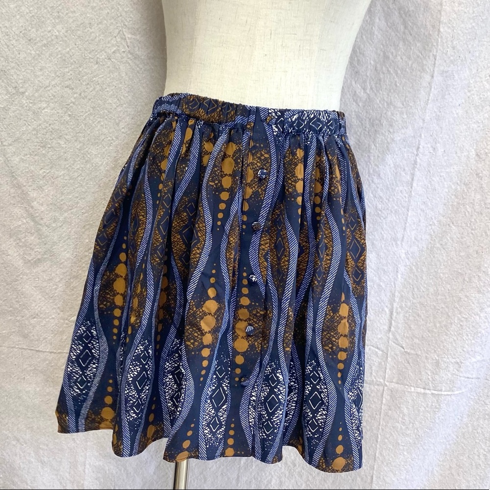 Club Monaco geo print A Line silk mini skirt